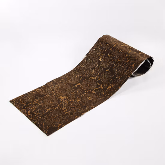 Luxuriöse Holzfurniere mit goldenem Leopardenmuster, neueste Materialien im Innendesign, rekonstituiertes Furnier zu verkaufen